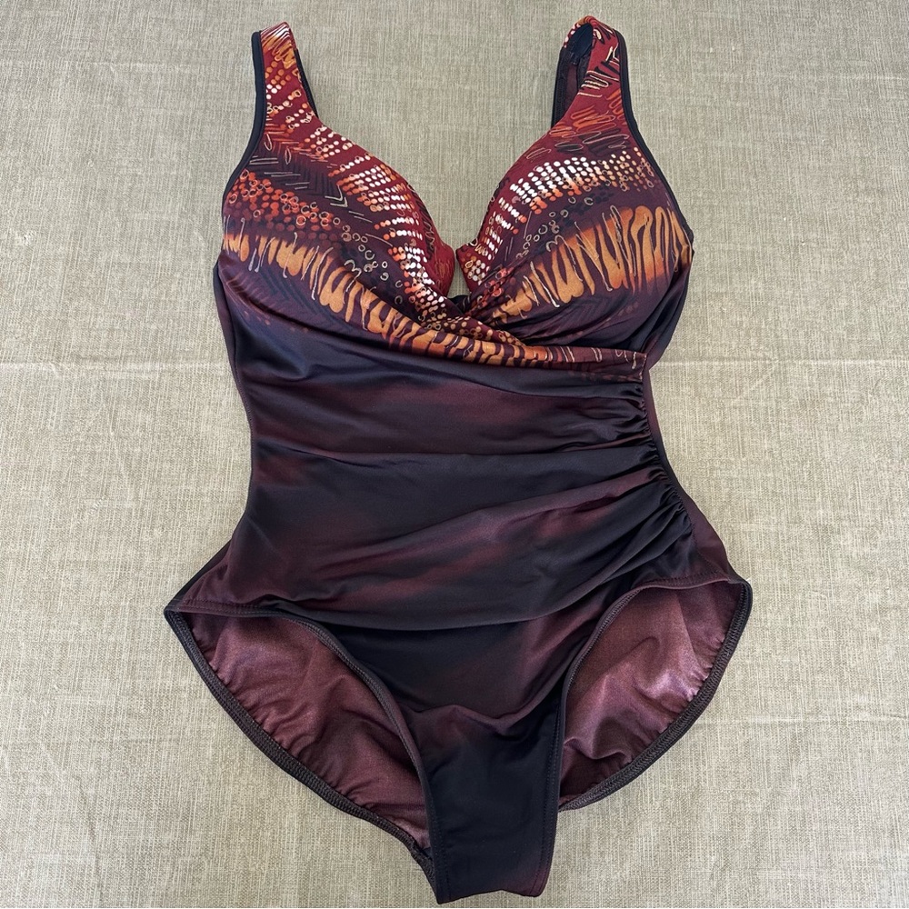 Miraclesuit Ruched One Piece Swimsuit Underwire US 14